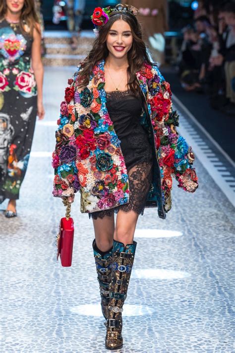 dolce gabbana fashion show 2017 2018 shit|dolce gabbana 2022 winter.